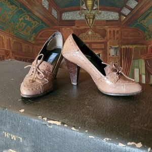 1970s Brown Leather Women's Oxford Heels